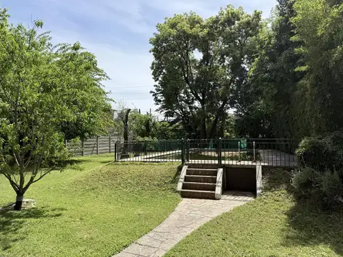 Quinta en Venta con 5 cocheras