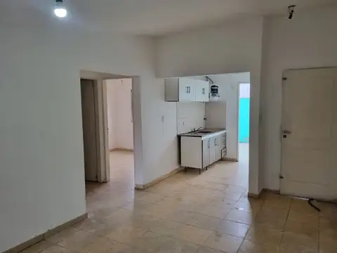 Depto Tipo Casa en Alquiler de 3 ambientes