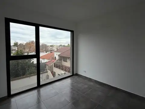 Departamento en Alquiler en Ituzaingó Sur, $ 800.000