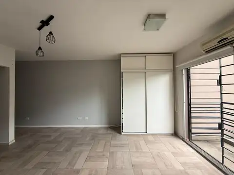 VENTA MONOAMBIENTE EN CABALLITO CON BALCON