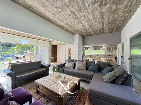 Casa en Venta en Costa Esmeralda, USD 289.000