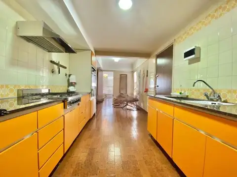 Departamento en Venta en La Bristol, USD 249.900