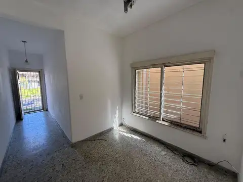 Casa en Alquiler en Quilmes, $ 800.000