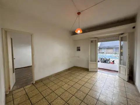 Departamento 5 ambientes con 1 baño