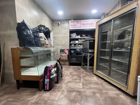 Galpon en Venta 43  mts Fondo