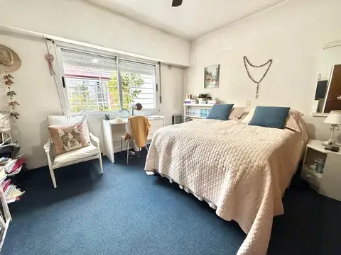 Chalet 4 ambientes en planta baja. Excelente estado