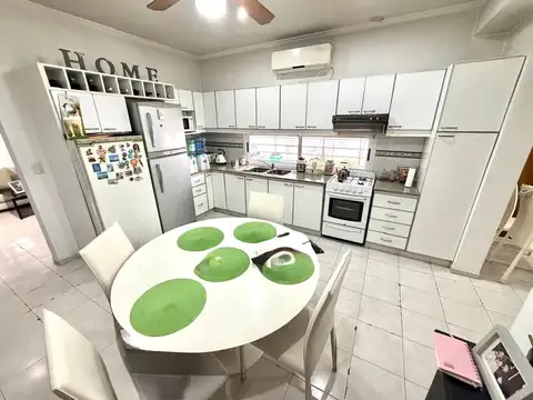 Casa en Venta en Castelar Sur, USD 170.000