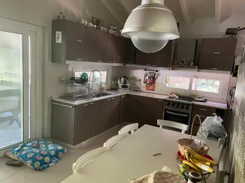 Casa en Alquiler Temporal con 1 cochera
