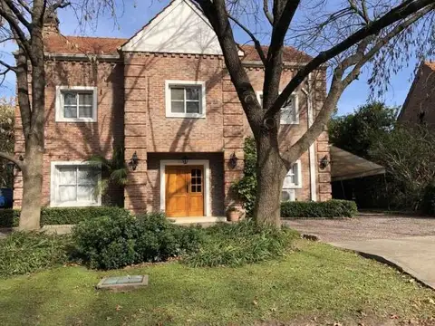 Casa en Venta en Barrio San Jorge Village.