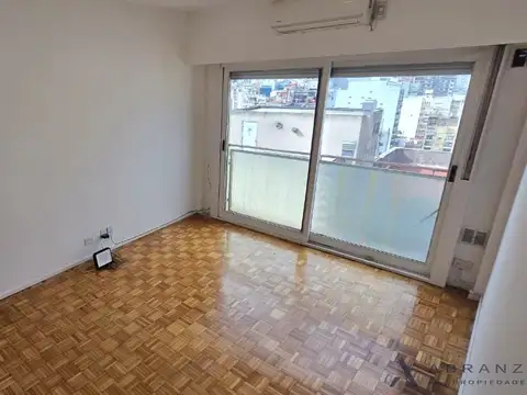 Av. Rivadavia al 3900 departamento 2 ambientes en Almagro