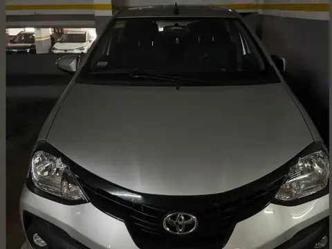 Azcuénaga 1000