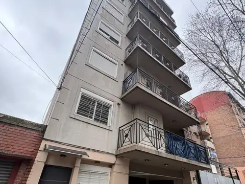 Local - Venta - Argentina, Tres de Febrero - Benito Lynch 2664