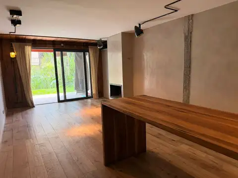 Depto Tipo Casa en Alquiler de 3 ambientes