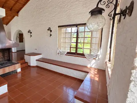 Casa 6 ambientes con 3 baños