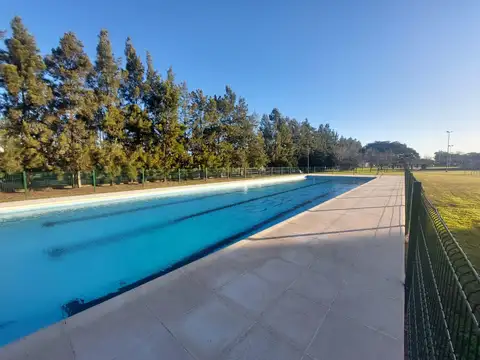 Terreno en  venta en barrio privado San Sebastian de Funes posibilidad de permuta