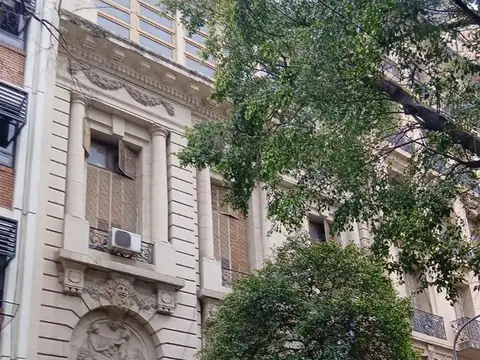 Edificio Comercial en Congreso
