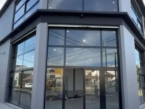Venta   2 locales 500  M² en   Bernal