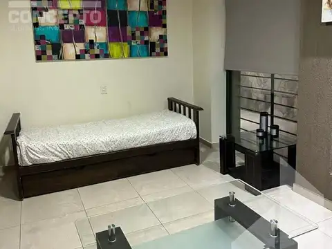Casa en Alquiler con 1 cochera