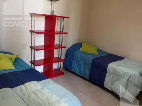 Excelente Casa 2 Dormitorios/Cochera/Piscina