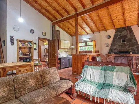 Venta casa 4 ambientes pileta Sierra de los Padres