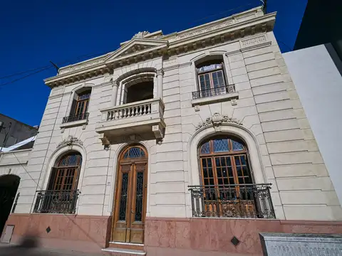 25 de Mayo 900