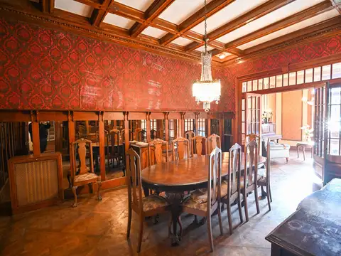 SE VENDE IMPONENTE CASONA ANTIGUA EN VENADO TUERTO