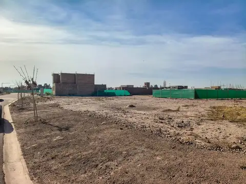 Terreno en Venta en Luzuriaga, USD 33.000