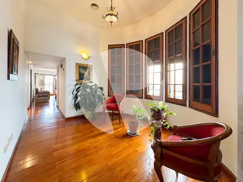 Departamento en duplex de categoría 4 amb c/ dependencia y cocheras