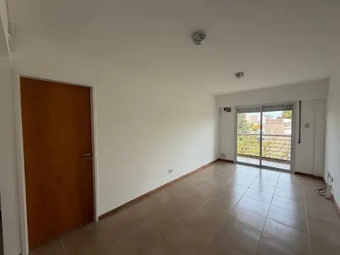 Depto 1 dormitorio con balcon