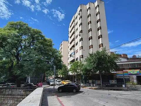 San Luis 300