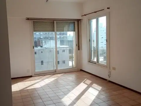 49 500, Piso 6