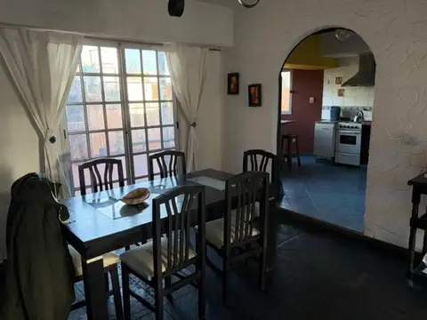 Depto Tipo Casa en Venta en Martínez Santa Fe / Fleming, USD 150.000