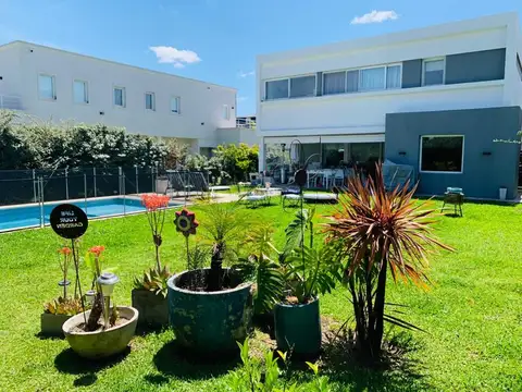 Casa  en Venta en Los Alisos, Nordelta