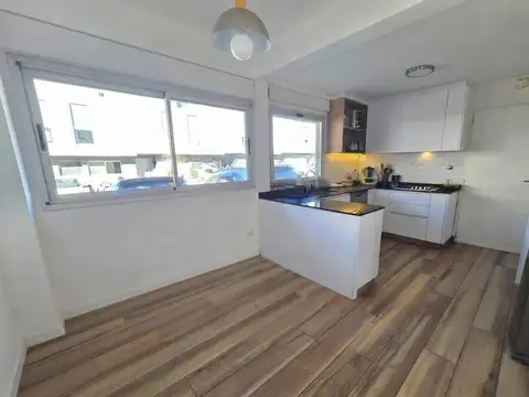 Casa en Venta en Countries y Barrios Cerrados en Beccar, USD 430.000
