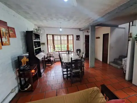 Duplex 4 ambientes, con Cochera y Patio - Villa Celina - Pintos 2997