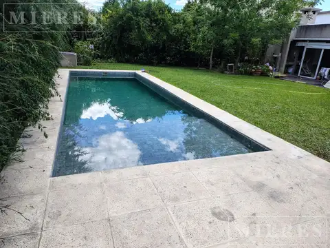 Casa en Alquiler Temporal con 1 cochera