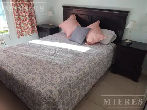 Casa en Alquiler Temporal con 1 cochera