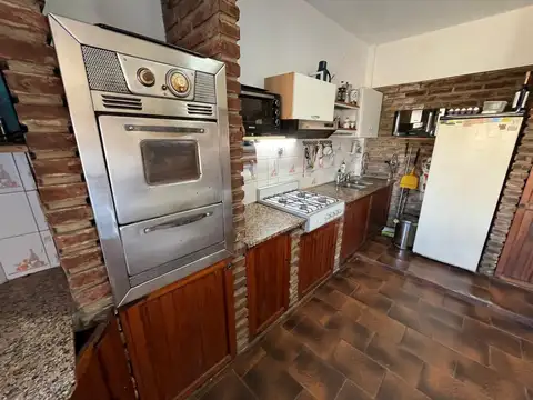 Casa 4 ambientes con 3 baños