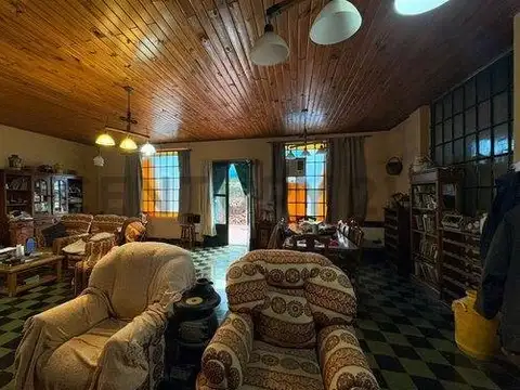 CASA EN VENTA 6 AMBIENTES SAN MIGUEL DEL MONTE