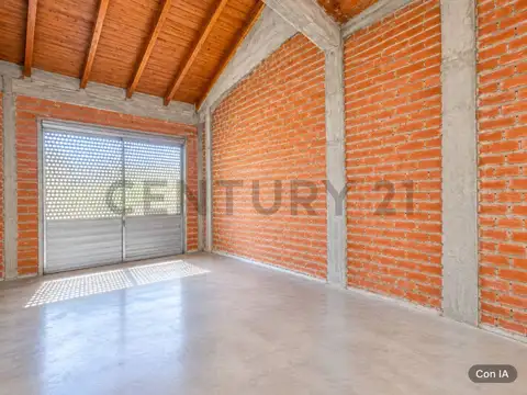 CASA 3 AMBIENTES CON PATIO, COCHERA Y EN PLANTA ALTA PARA ARMAR OTRO DEPARTAMENT