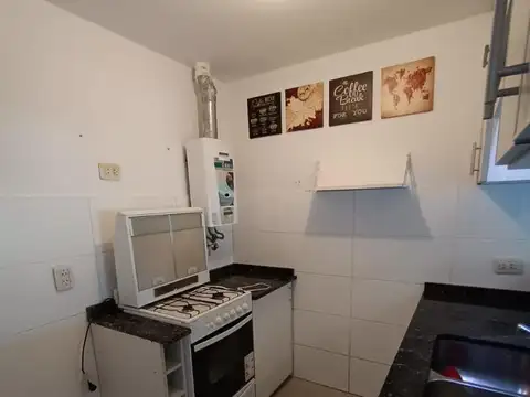 Comodísimo departamento de dos dormitorios, en venta.