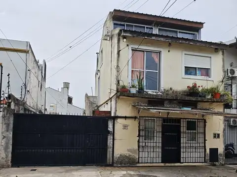 Casa en Beccar ideal para Refaccionar / Demoler