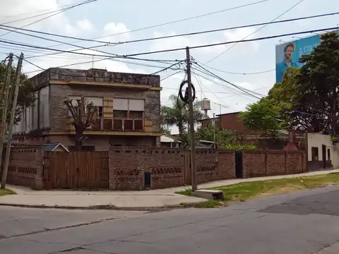 VENTA CASA 5 AMBIENTES + ANEXO 4 AMB. DON TORCUATO