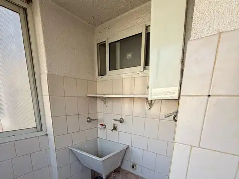 Departamento en Alquiler en San Vicente, $ 490.000