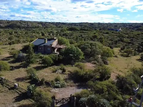 HERMOSA CASA EN VENTA CON VISTA A LAS SIERRAS DE SAN LUIS