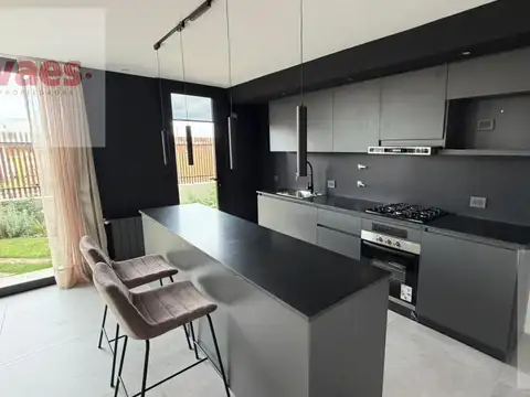 ALQUILER - Dúplex de 3 dormitorios en Chacras Green