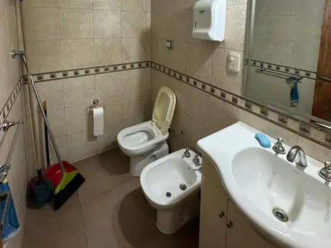 LOCAL / OFICINA CON COCHERA 60 M2