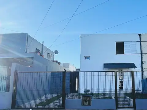 VENTA CASA 4 AMB. PATIO EL TALAR APTA CRÉDITO