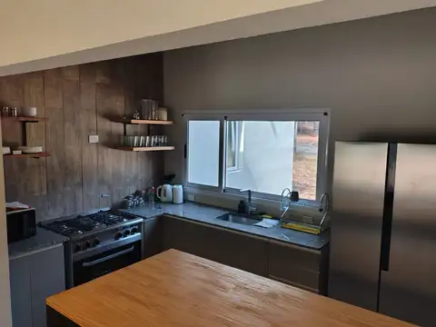 Casa a estrenar de 5 amb