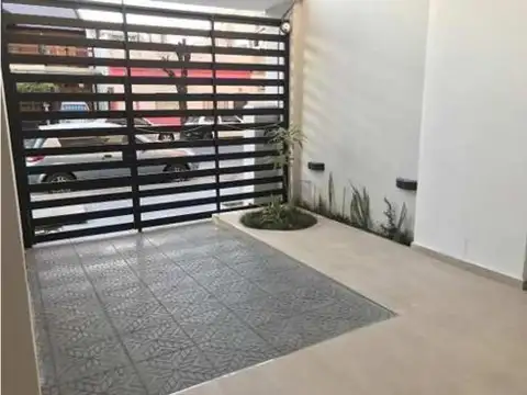 Lascano 4032 , Piso 2